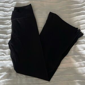 ⭐️SALE⭐️ social tourist full length crossover high waisted flair leggings size S